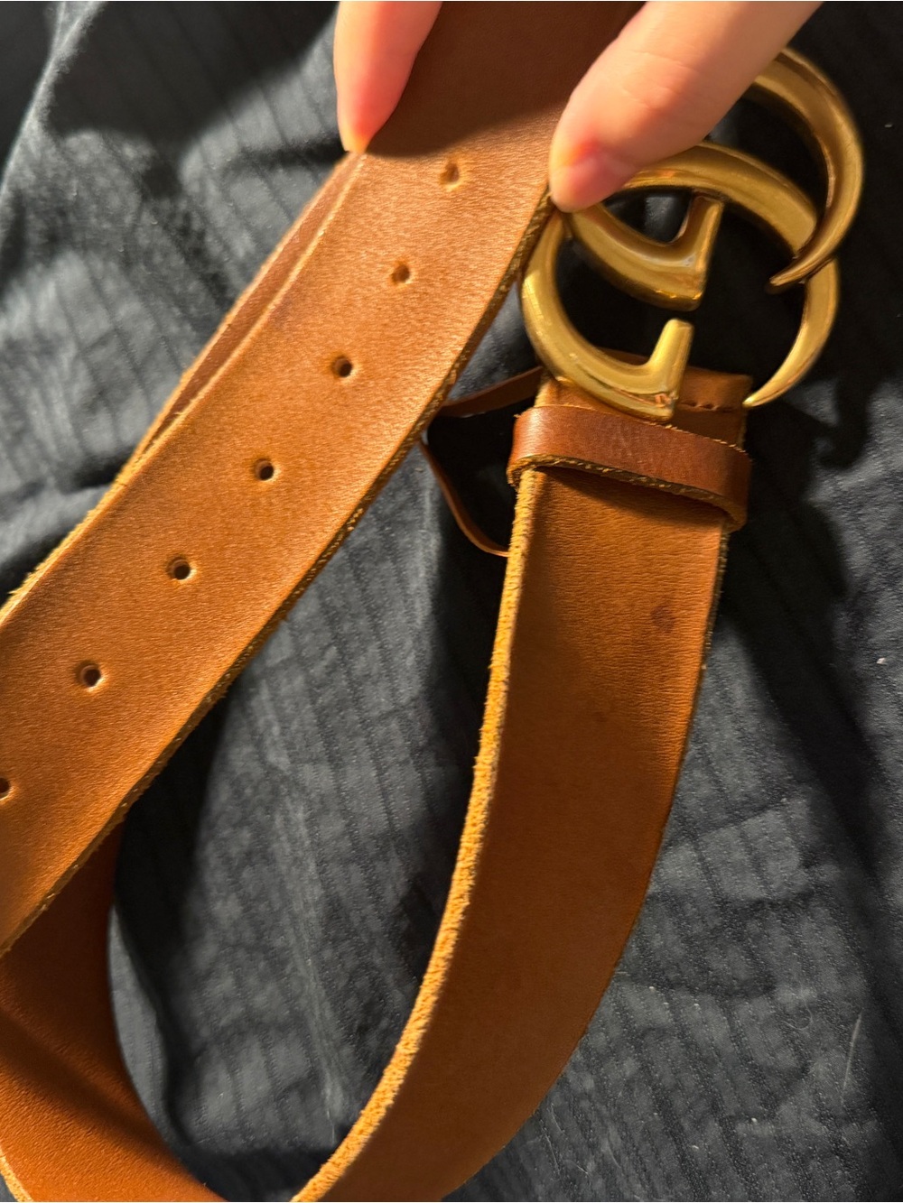 Gucci Suede Belt in Cognac with Gold Double-G Buckle - Picture 4 of 15
